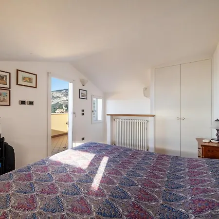 Apartmentsgarda - Baia Del Garda 5 Buitenkant foto
