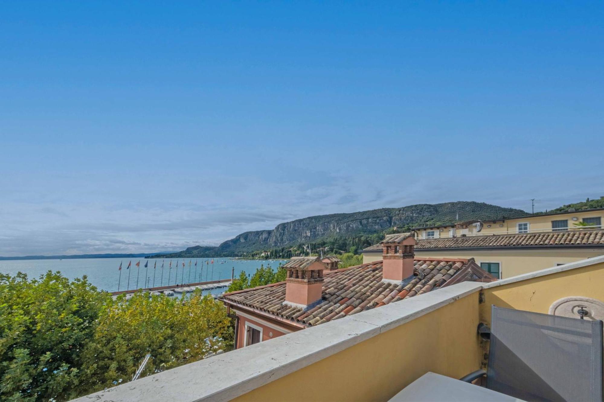 Apartmentsgarda - Baia Del Garda 5 Apartment *